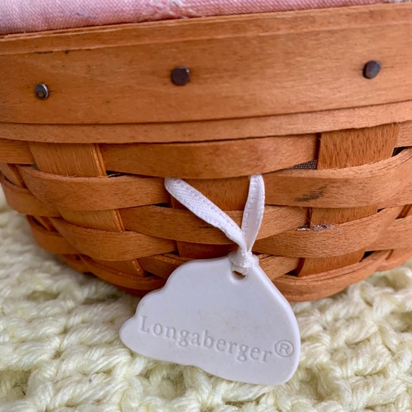 Longaberger 2001 Edition Small Easter Woven Basket with Pastel Lining - Picture 3 of 11